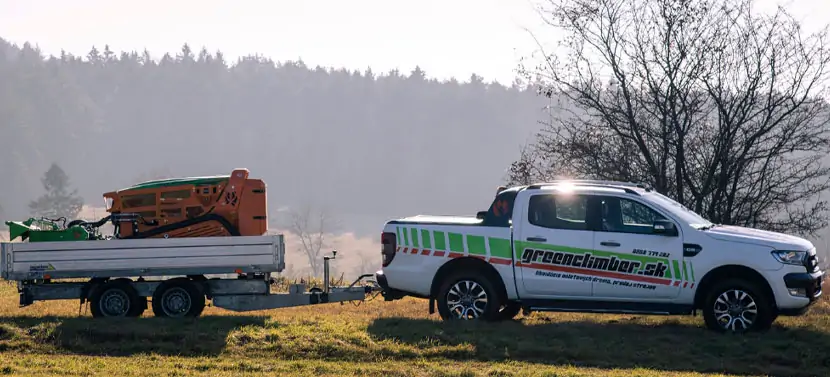 čistenie pozemkov greenclimber svahová kosačka