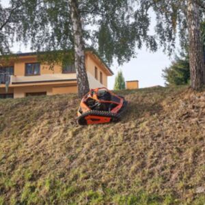 Svahová kosačka Stella Urus - Green Climber